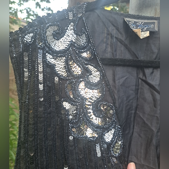 Fully sequined black and silver vest - Picture 3 of 7